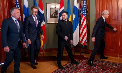 US envoy Witkoff to meet Putin, Trump presses Kyiv to settle