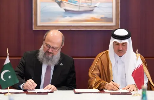 Pakistan seeks early signing of GCC free trade agreement in talks with Qatar Pakistan seeks early signing of GCC free trade agreement in talks with Qatar