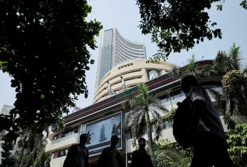 Indian shares on track for muted open as oil concerns persist, Fed in focus
