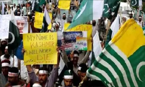 Pakistan reiterates solidarity with Kashmiris on Black Day