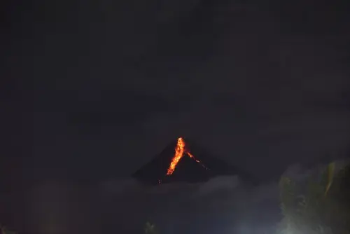 Philippines raises alert level at Mayon volcano