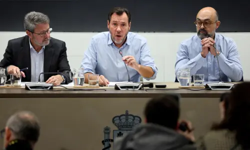 Spanish minister refuses to resign over second major train crash on his watch