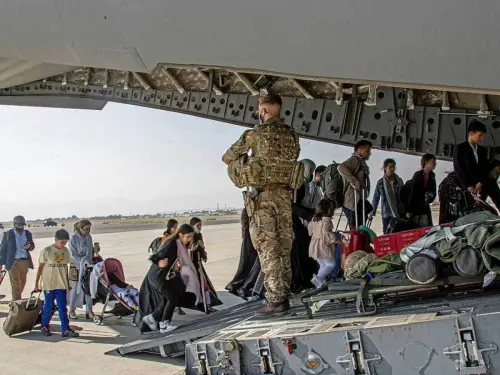 امریکی انتظامیہ کا بعض افغان تارکین وطن کو افغانستان ڈی پورٹ کرنے کا منصوبہ