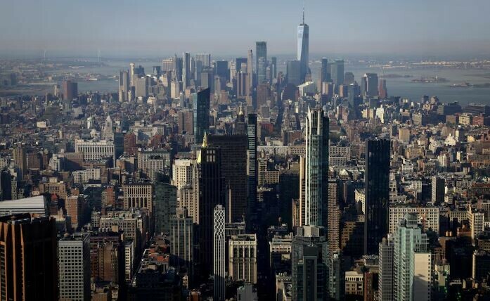 The Manhattan skyline is pictured from the Summit at One Vanderbilt observatory in Manhattan in New York City, U.S. Photo: Reuters