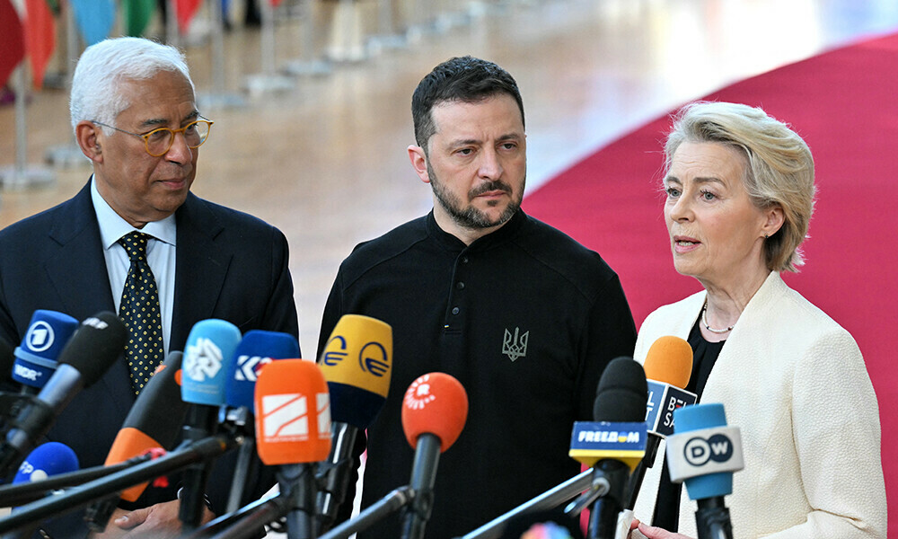 (From L) European Council President Antonio Costa, Ukraine&rsquo;s President Volodymyr Zelensky and European Commission President Ursula von der Leyen speak to press as they arrive at the Special European Council to discuss continued support for Ukraine and European defence at the EU headquarters in Brussels on March 6, 2025. Photo: AFP
