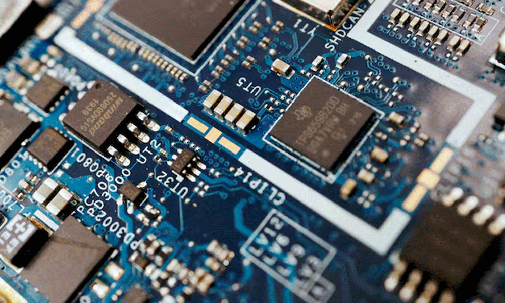 Semiconductor chips are seen on a circuit board of a computer in this illustration picture taken February 25, 2022. File Photo: Reuters