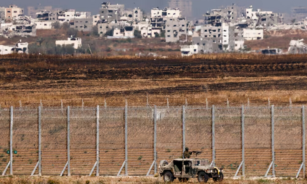 An Israeli military vehicle patrols on the Israeli side of the Gaza border, May 7, 2025. Photo: Reuters