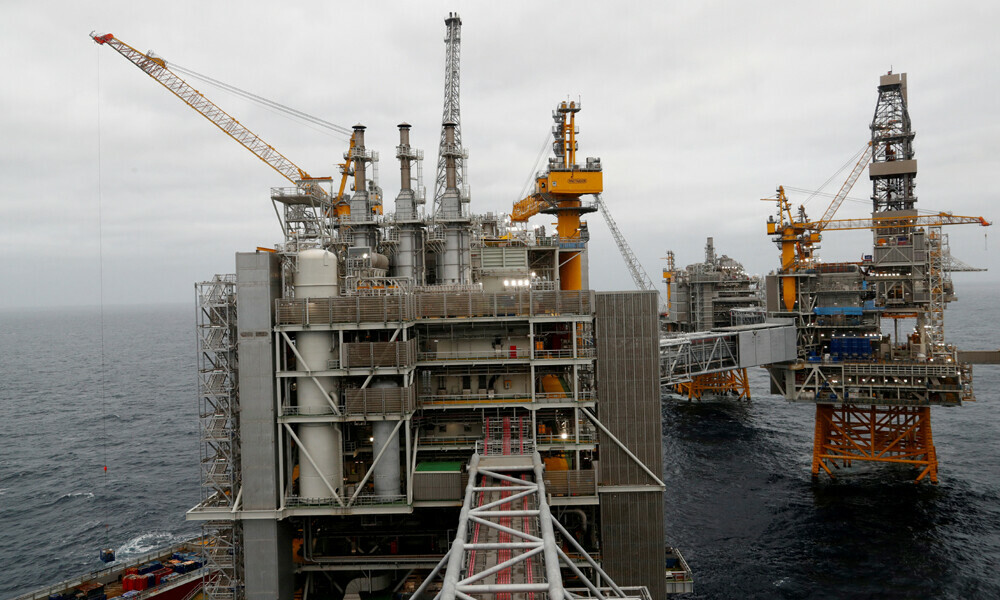 Russia signs investment deal with Myanmar, sees offshore oil and gas prospects