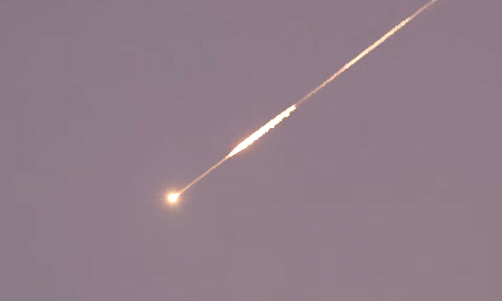  A missile launched from Iran towards Israel is seen from Tubas, amid the Iran-Israel conflict, in the Israeli-occupied West Bank, June 24, 2025. Photo: Reuters 
