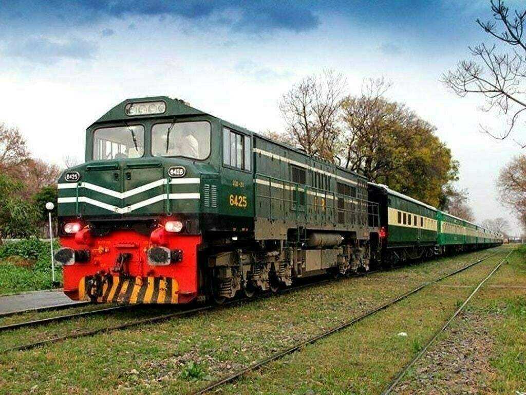 ریلوے ترقیاتی منصوبے: پنجاب کا 350 ارب روپے کی سرمایہ کاری کا عندیہ