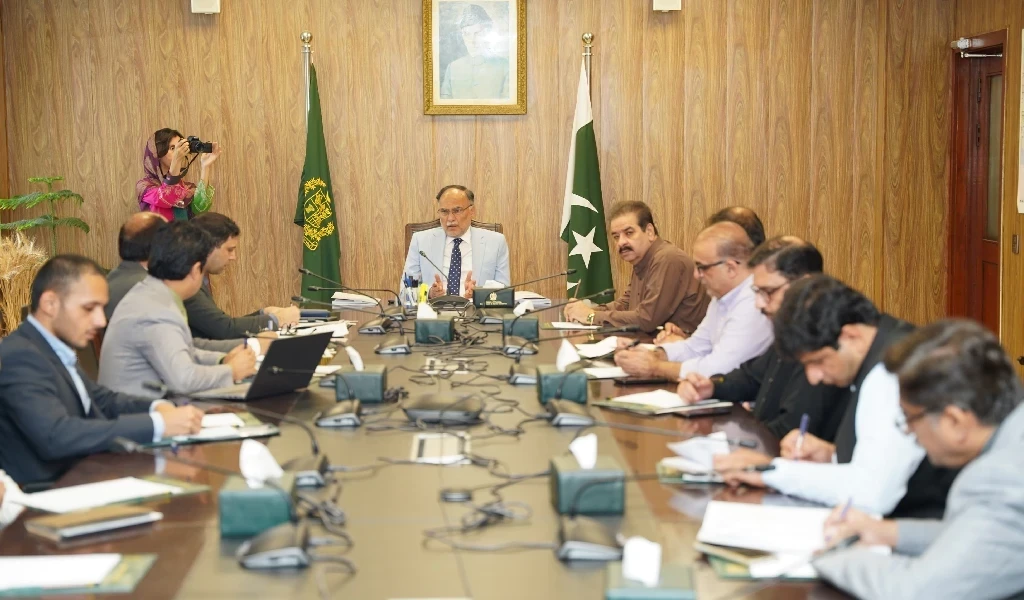 Unregulated housing sprawl threatens Pakistan’s food security, warns Ahsan Iqbal