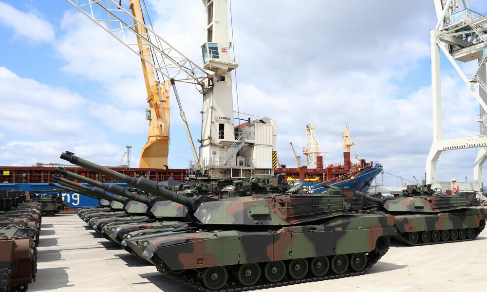 General view of the delivery of the first company of U.S.-made Abrams M1A1 tanks. Photo: Reuters