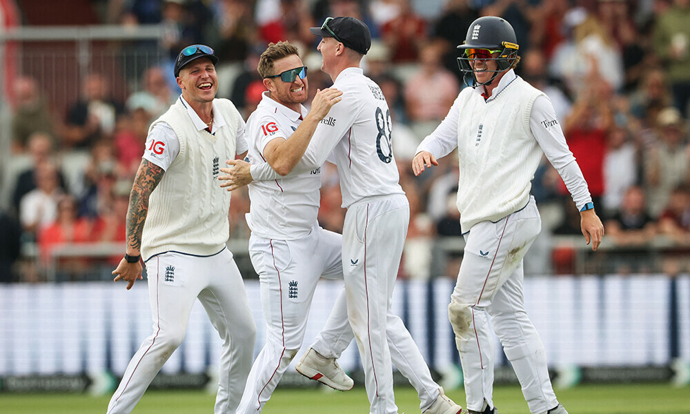 England&rsquo;s Liam Dawson (2nd L) celebrates taking the wicket of India&rsquo;s Yashasvi Jaiswal on day one of the fourth cricket test match between England and India at Old Trafford, in Manchester, north England, on July 23, 2025. Photo: AFP