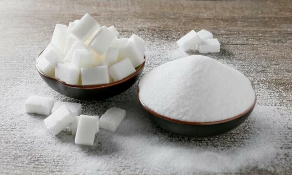 Granulated white sugar and sugar cubes are seen in this picture. Photo: Reuters/File
