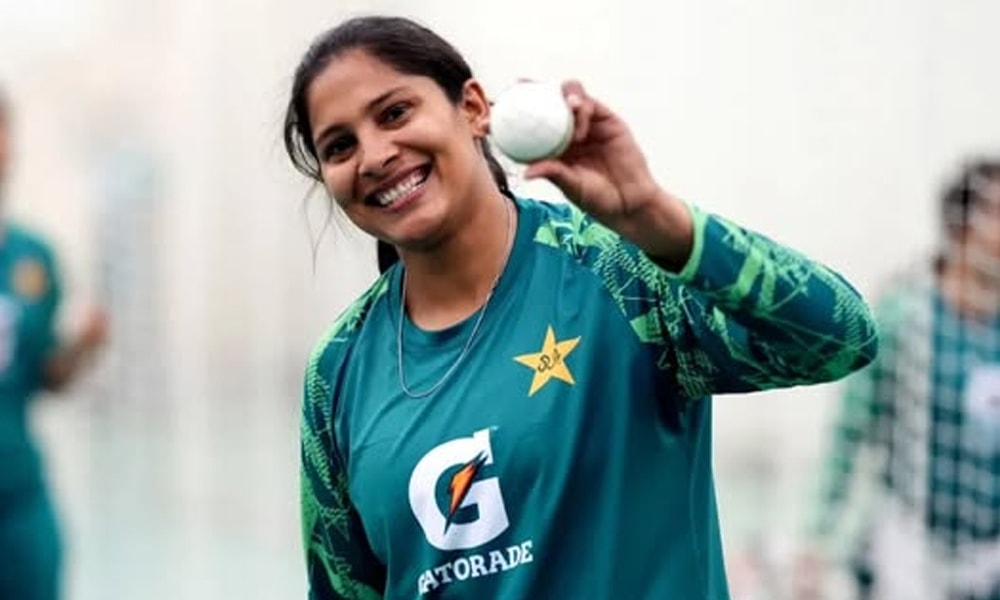 T20I bowler Sadia Iqbal earns Category-A contract