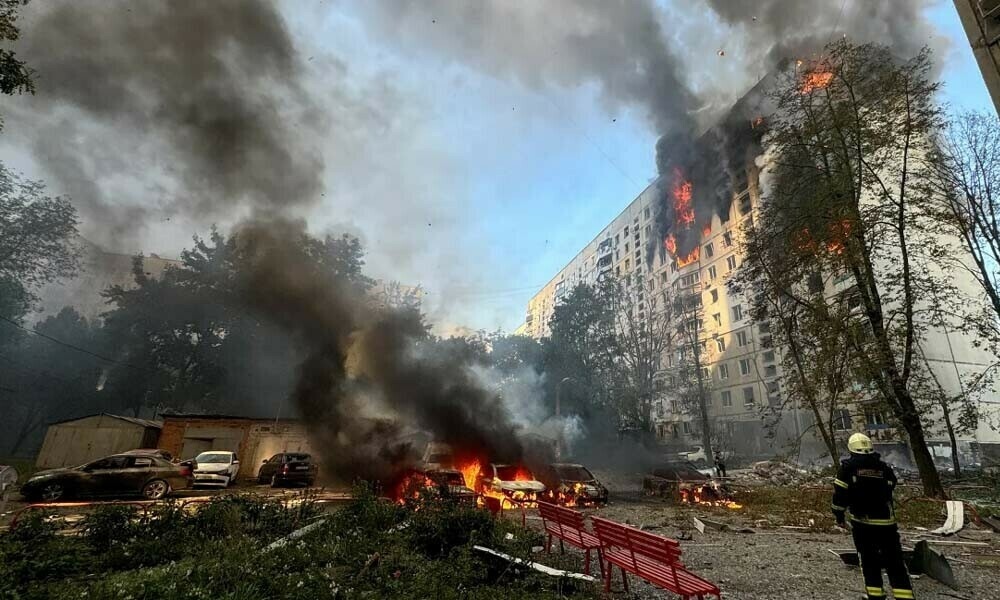 Moscow strikes kill five in Ukraine, refinery hit in Russia