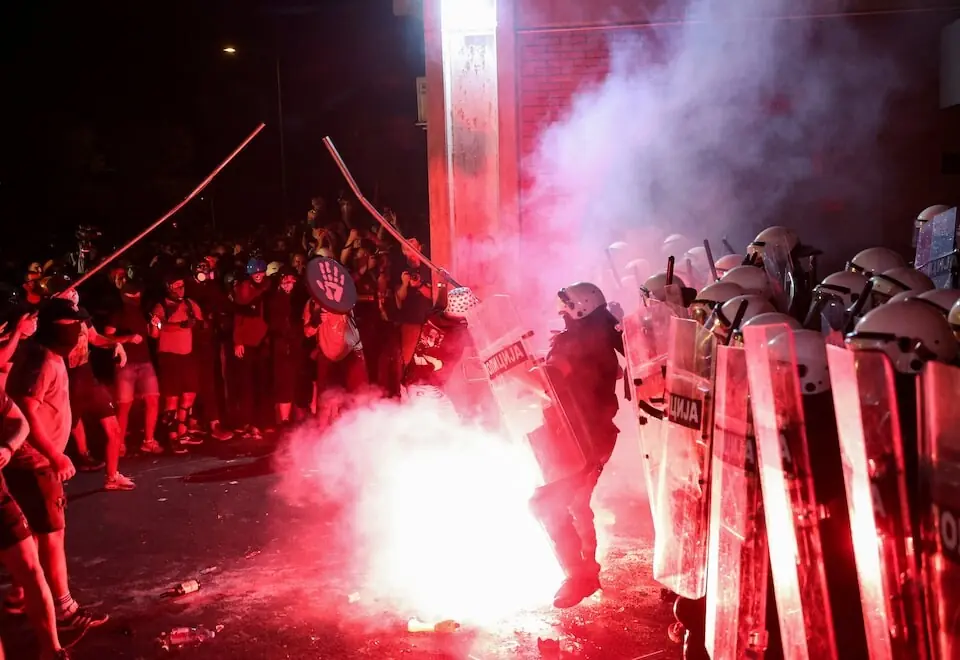 Serbian police use teargas to disperse anti-government protesters Serbian police use teargas to disperse anti-government protesters