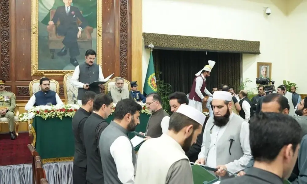 Khyber Pakhtunkhwa Governor Faisal Karim Kundi is taking oath from the new provincial cabinet members at the Governor House in Peshawar on October 31, 2025. Photo: Facebook/@PTIOfficial Khyber Pakhtunkhwa Governor Faisal Karim Kundi is taking oath from the new provincial cabinet members at the Governor House in Peshawar on October 31, 2025. Photo: Facebook/@PTIOfficial