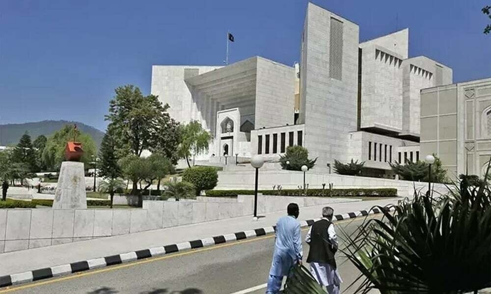 26th amendment case: Whether CB should refer matter to JCP or ask CJP to constitute a full court, SC judge asks