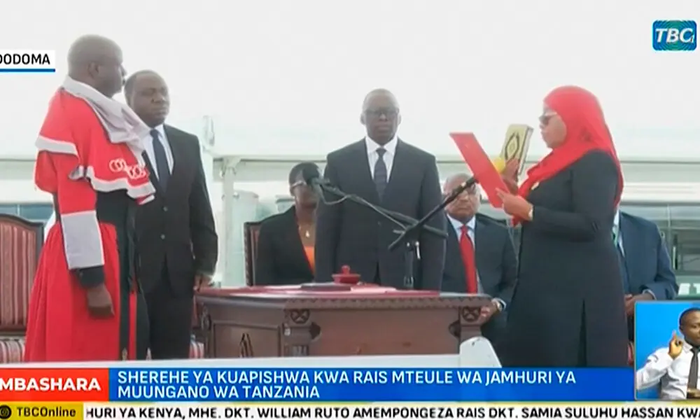 This video grab made from a video from the Tanzania Broadcasting Corporation (TBC) shows Samia Suluhu Hassan taking the oath of office during her inauguration ceremony in Dar es Salaam. Photo: AFP