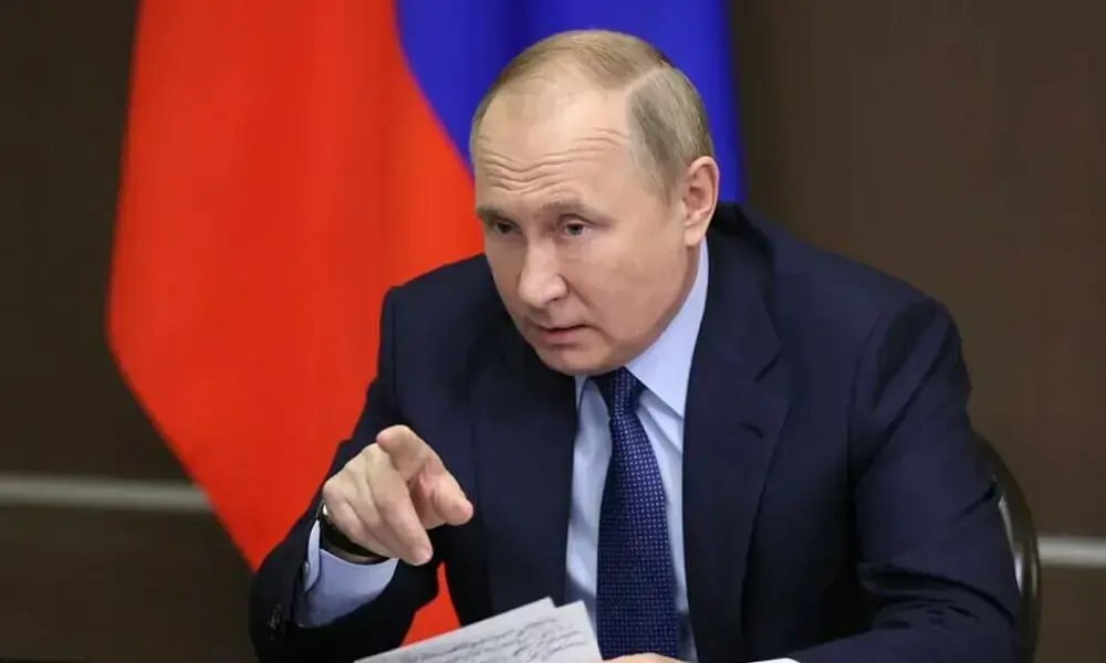 Putin ready to talk to Macron if there is mutual will, Kremlin says