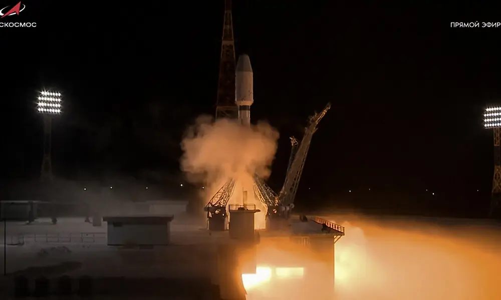 In this grab from a live broadcast run by the Russian space agency Roscosmos on December 28, 2025, a Soyuz-2.1b rocket booster with a number of satellites blasts off from the Vostochny cosmodrome outside the city of Uglegorsk, about 200 kilometres from the city of Blagoveshchensk, in the far eastern region of Amur. Photo: AFP