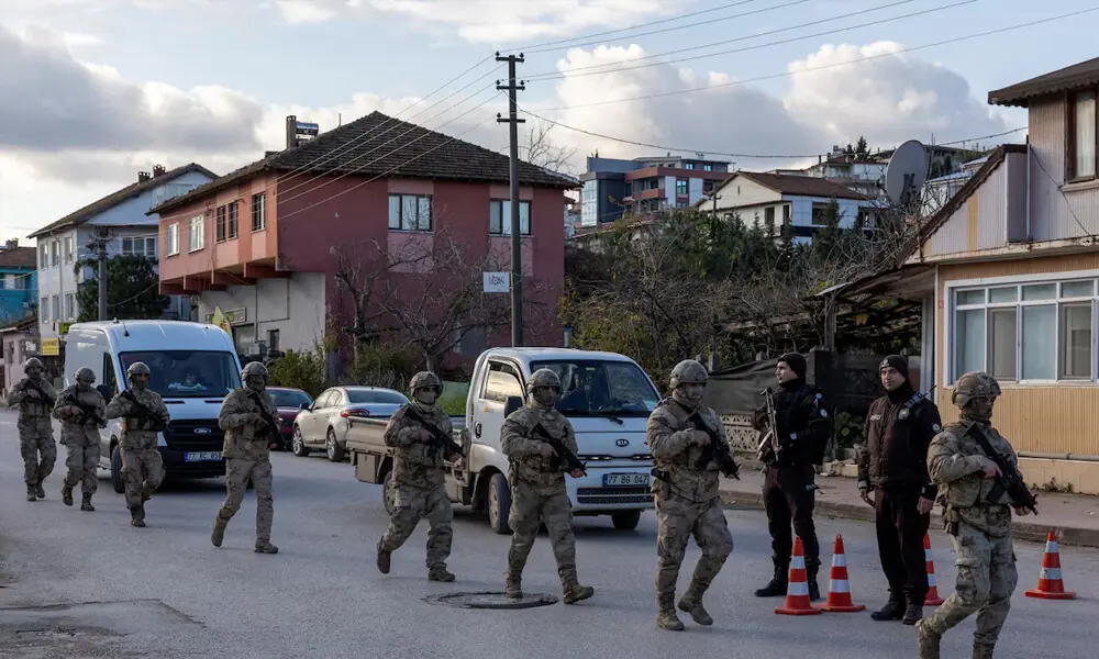 Three Turkish police, 6 IS militants killed in clash Three Turkish police, 6 IS militants killed in clash