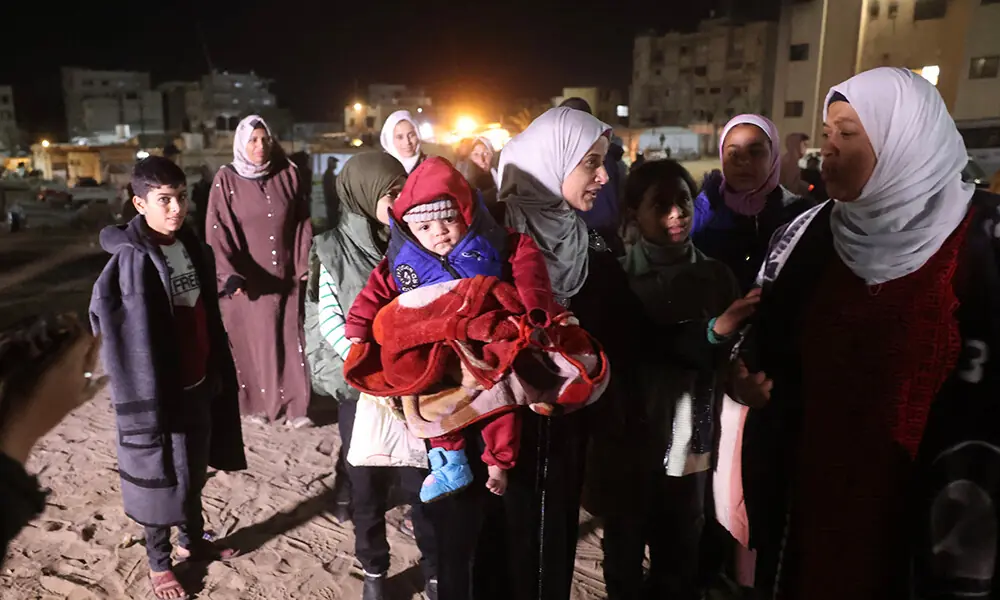 Palestinians, coming from the Rafah crossing with Egypt, arrive at Nasser Hospital in Khan Yunis in the southern Gaza Strip on February 4, 2026. Photo: AFP