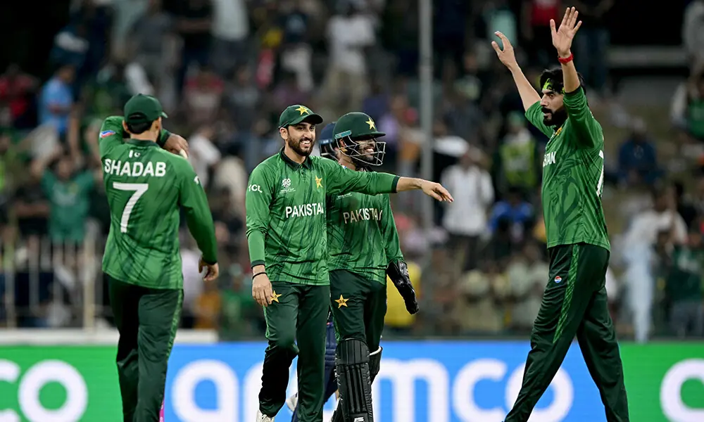 Pakistan&rsquo;s Usman Tariq (R) celebrates with captain Salman Agha (2L) and teammates after their victory against Namibia at the end of the 2026 ICC Men&rsquo;s T20 Cricket World Cup group stage match in the Sinhalese Sports Club (SSC) Ground, Colombo on February 18, 2026. Photo: AFP