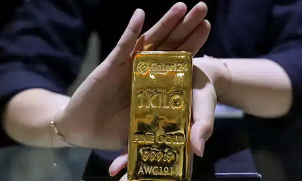 Gold per tola gains Rs3,400 in Pakistan