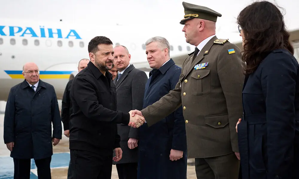 This handout photograph taken and released by the Ukrainian Presidential Press Service on April 4, 2026, shows Ukrainian President Volodymyr Zelensky greeting officials upon his arrival in Istanbul for security talks with Turkish counterpart, amid the Russian invasion of Ukraine. Photo: AFP This handout photograph taken and released by the Ukrainian Presidential Press Service on April 4, 2026, shows Ukrainian President Volodymyr Zelensky greeting officials upon his arrival in Istanbul for security talks with Turkish counterpart, amid the Russian invasion of Ukraine. Photo: AFP