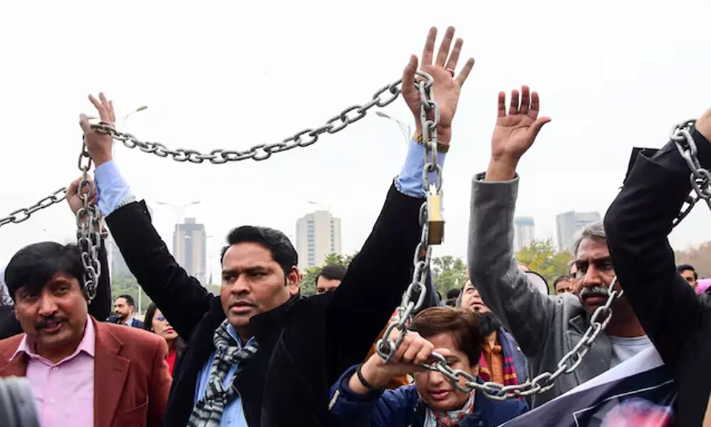 Photo: Reuters Photo: Reuters