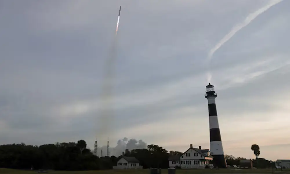 A Blue Origin New Glenn rocket lifts off from the Cape Canaveral Space Force Station in Cape Canaveral, Florida, U.S., April 19, 2026. Photo: Reuters A Blue Origin New Glenn rocket lifts off from the Cape Canaveral Space Force Station in Cape Canaveral, Florida, U.S., April 19, 2026. Photo: Reuters
