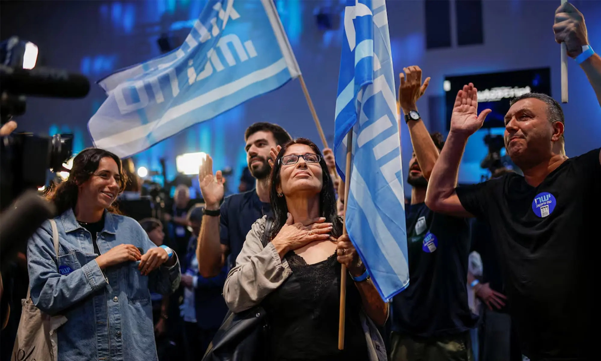 Supporters of former military chief Gadi Eisenkot, leader of the Yashar party, react to the exit poll at his party headquarters, on the evening of Israel's national election, in Tel Aviv, Israel October 27, 2026. REUTERS Supporters of former military chief Gadi Eisenkot, leader of the Yashar party, react to the exit poll at his party headquarters, on the evening of Israel's national election, in Tel Aviv, Israel October 27, 2026. REUTERS