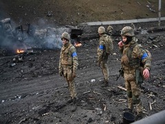 Russia bombs Kyiv, Ukraine fires drones towards Moscow Russia bombs Kyiv, Ukraine fires drones towards Moscow
