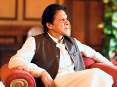 PM puts his weight behind beleaguered Buzdar