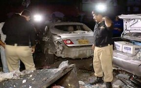 One killed, 8 injured in Karachi blast