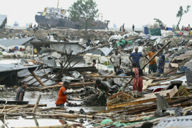 28 dead in Bangladesh cyclone, millions without power