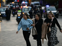 Six dead in Istanbul blast Erdogan says &lsquo;smells like terrorism&rsquo;