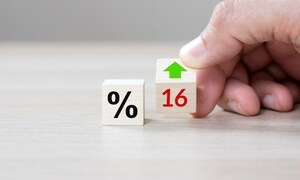 Analysts perplexed as SBP hikes key interest rate to 16% &mdash; highest since 1998-99