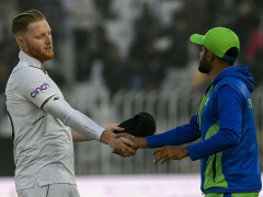 Brave England seal memorable victory over Pakistan