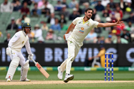 Starc to miss third South Africa Test after Melbourne bravery