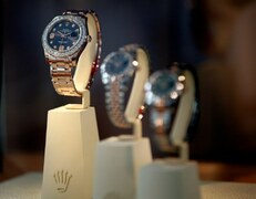 Luxury watchmaker Rolex to begin certifying used watches as genuine