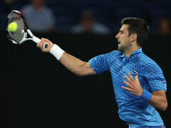 Djokovic storms into second round on Australian Open return