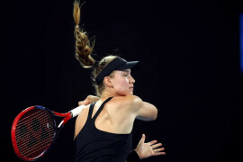 Ruthless Rybakina rolls into Australian Open semi-finals