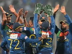 Record-setting Shanaka helps Sri Lanka level T20 series against India