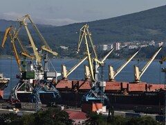 Oil edges higher as market weighs Russian supply cuts amid demand fears