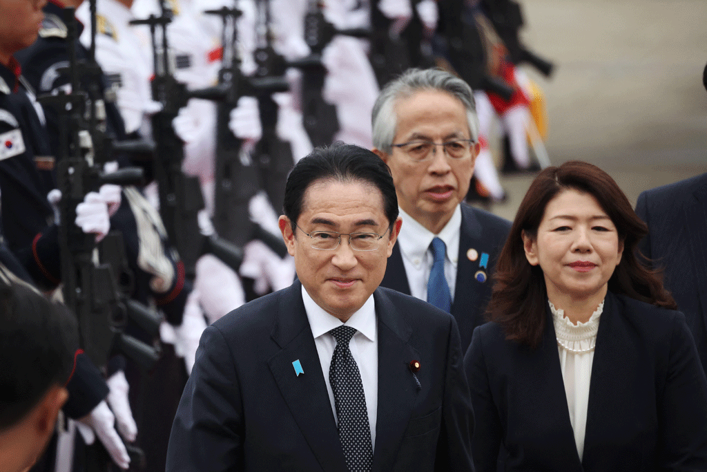 Japan PM Kishida visits Seoul to forge closer ties amid North Korea threats