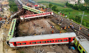 Indian train collision death toll nears 300, another 850 injured