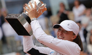 Swiatek fights off Muchova in thriller for third French Open title
